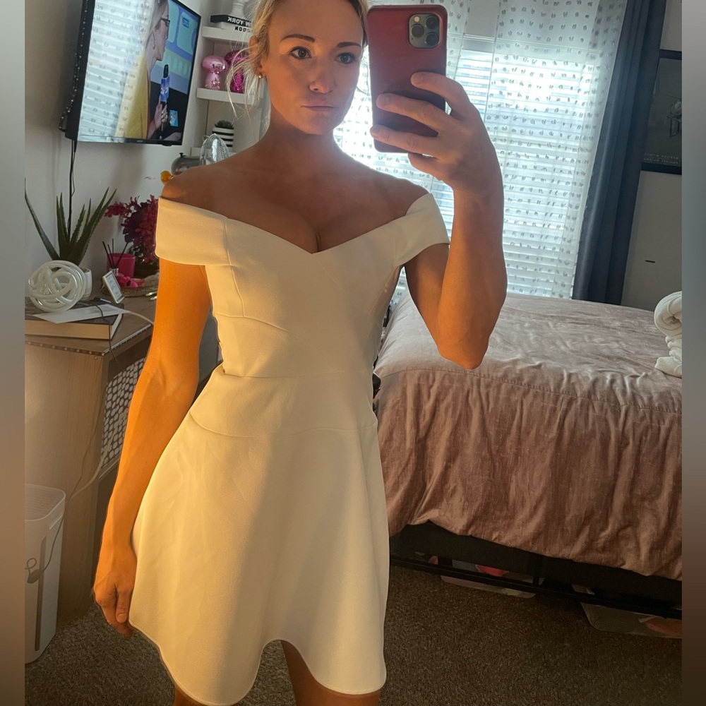 NWT BCBGMaxAzria White A-Line Off-Shoulder Dress